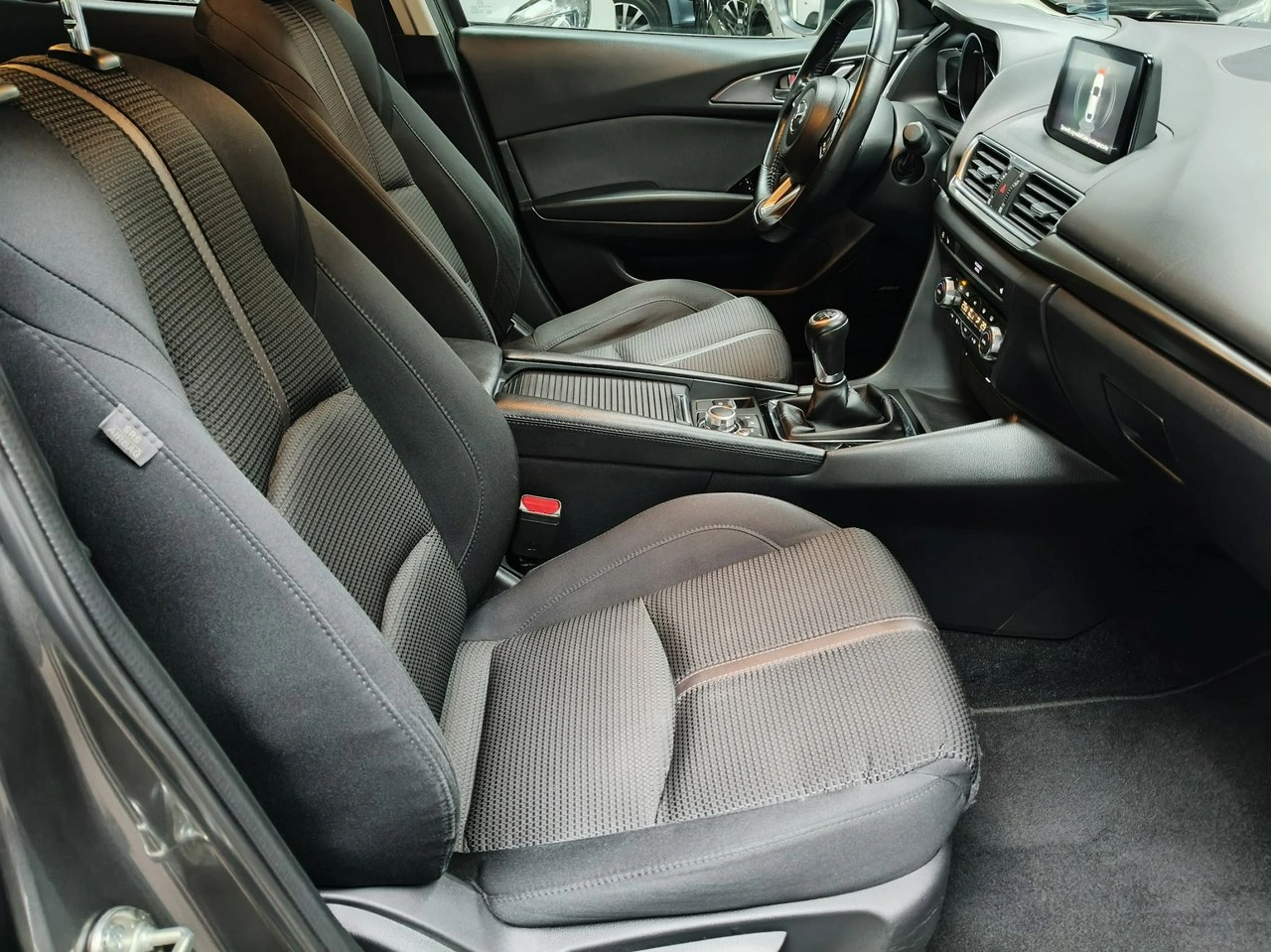 Mazda 3 - Zdjęcie 14