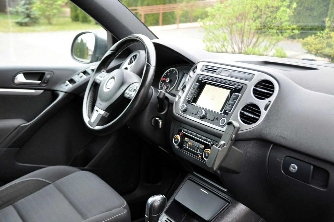 Volkswagen Tiguan - Zdjęcie 17