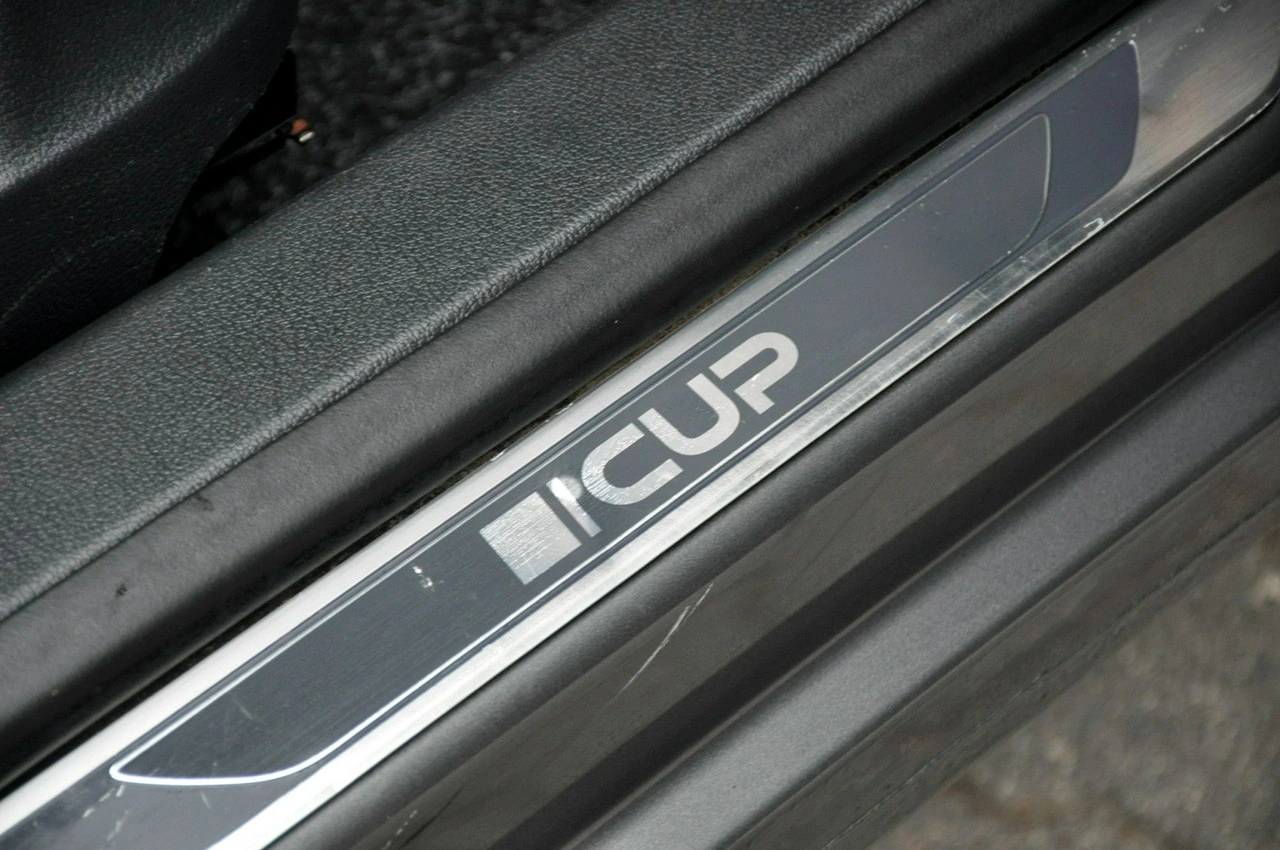Volkswagen Tiguan - Zdjęcie 18
