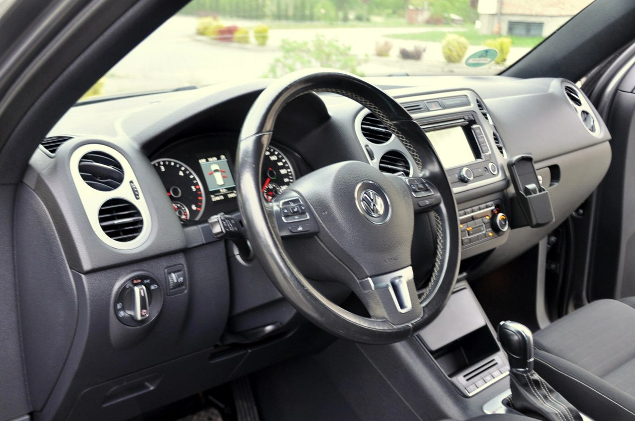 Volkswagen Tiguan - Zdjęcie 22