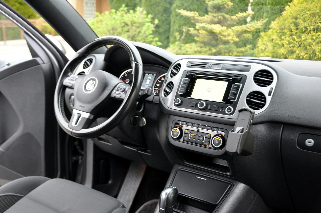 Volkswagen Tiguan - Zdjęcie 25