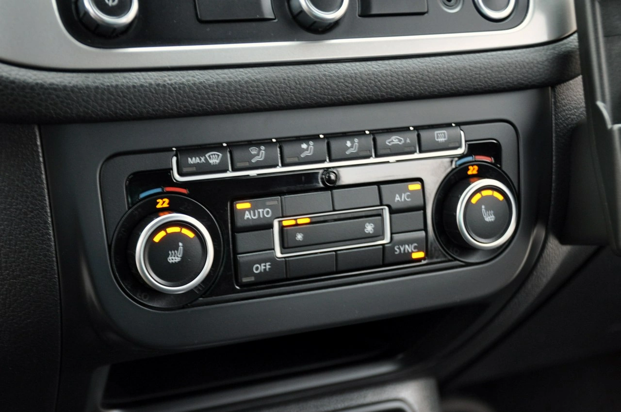 Volkswagen Tiguan - Zdjęcie 32
