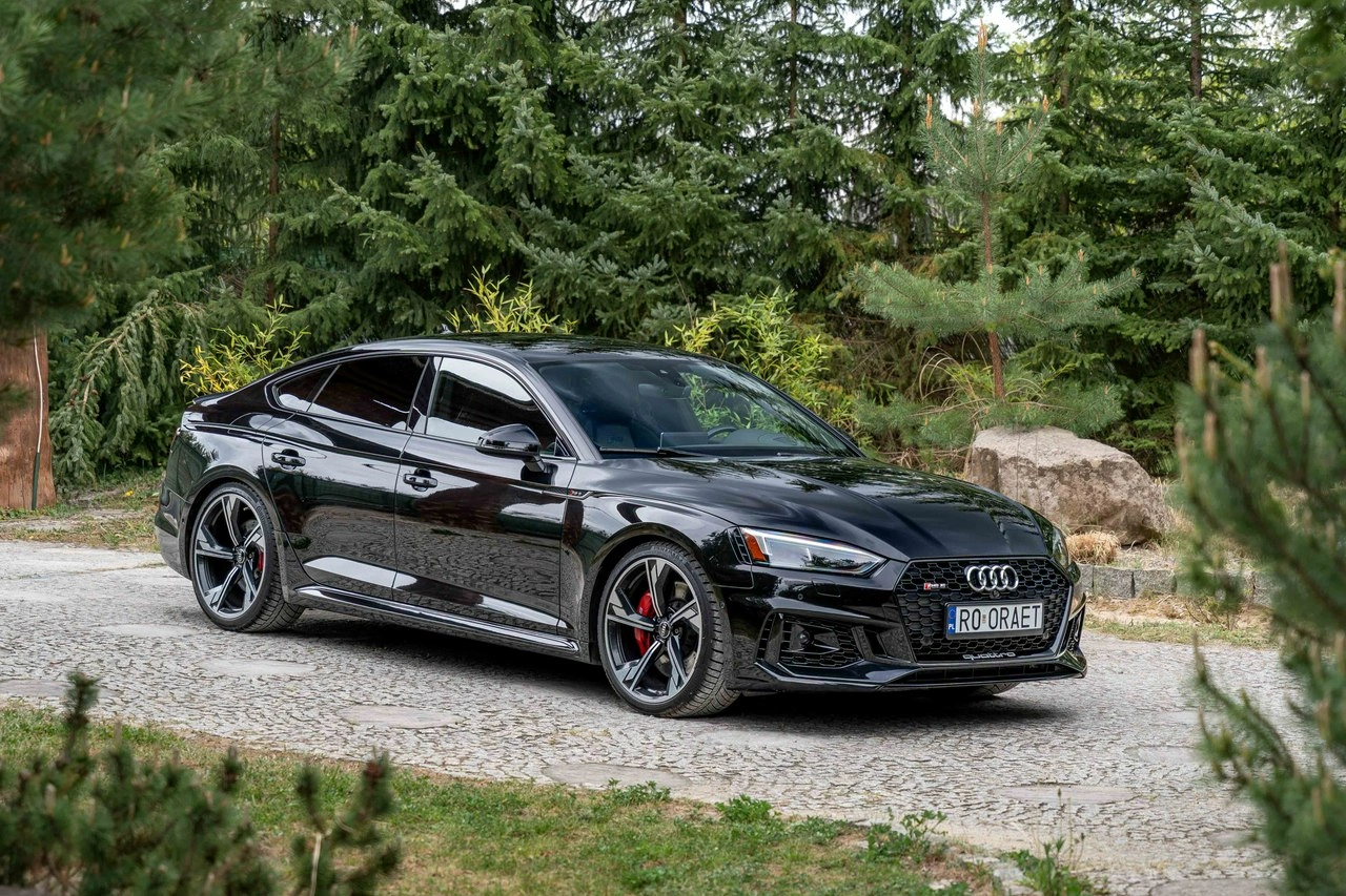 Audi RS5 - Główne zdjęcie