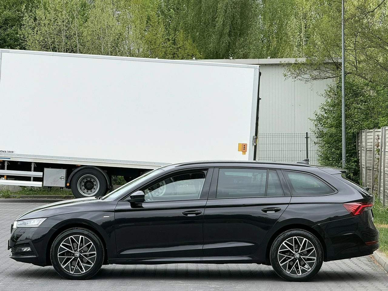 Skoda Octavia - Zdjęcie 24