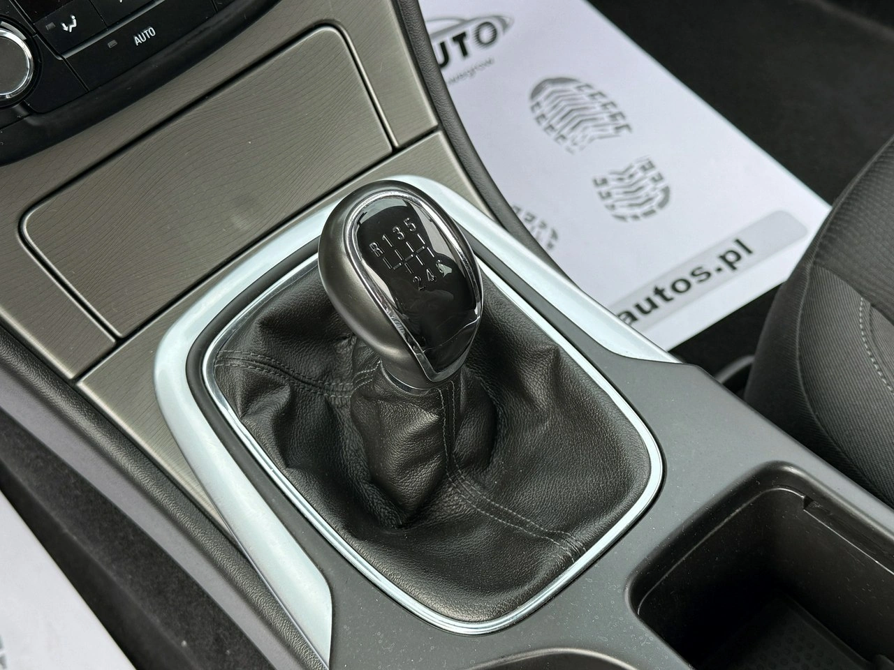 Opel Insignia - Zdjęcie 9