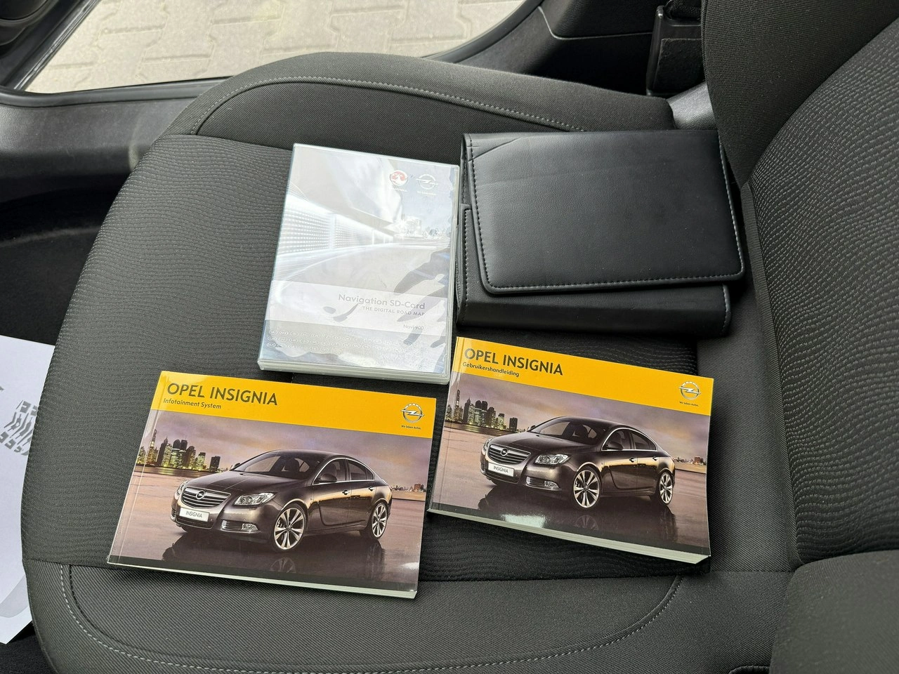 Opel Insignia - Zdjęcie 15
