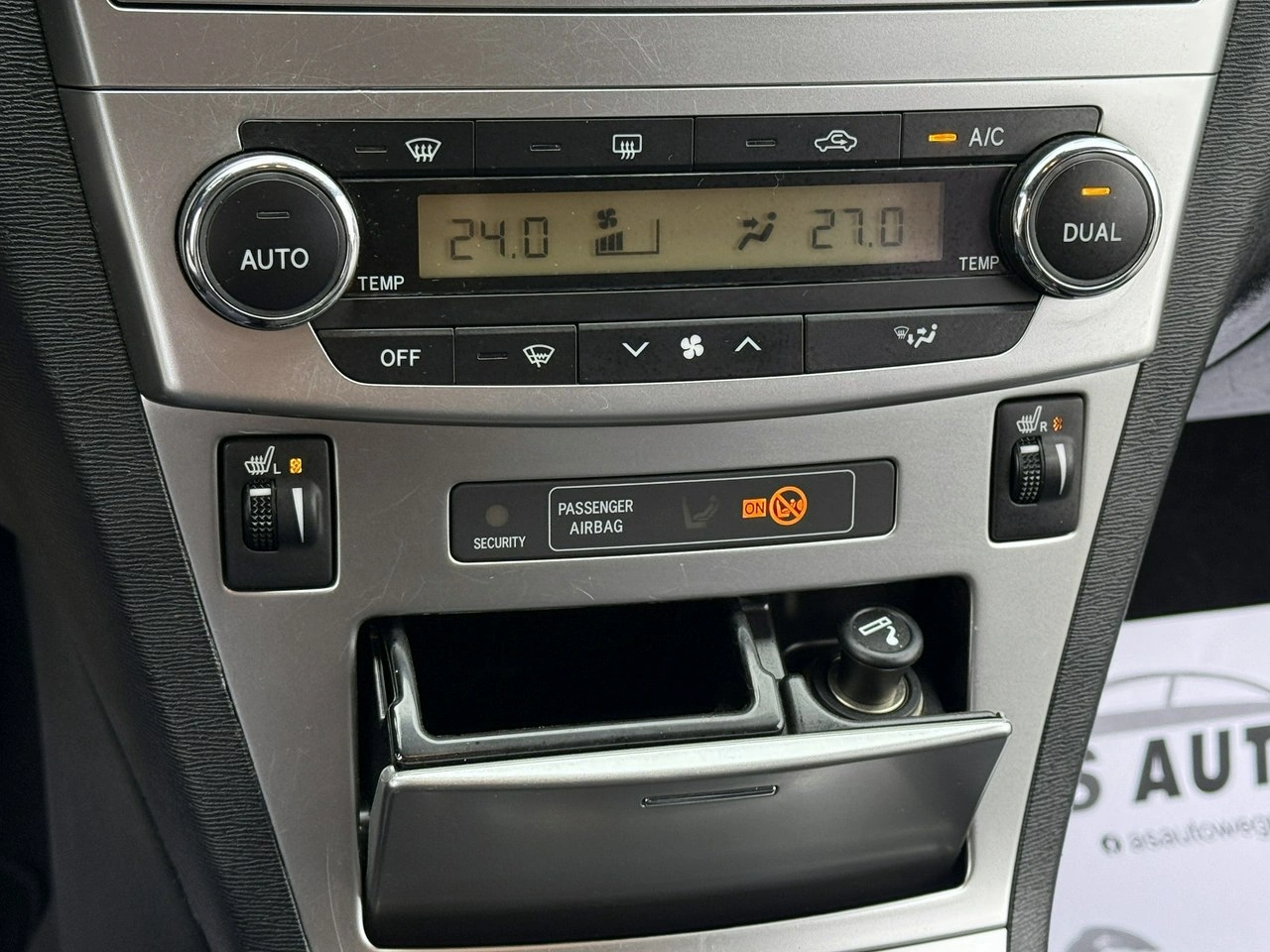Toyota Avensis - Zdjęcie 7