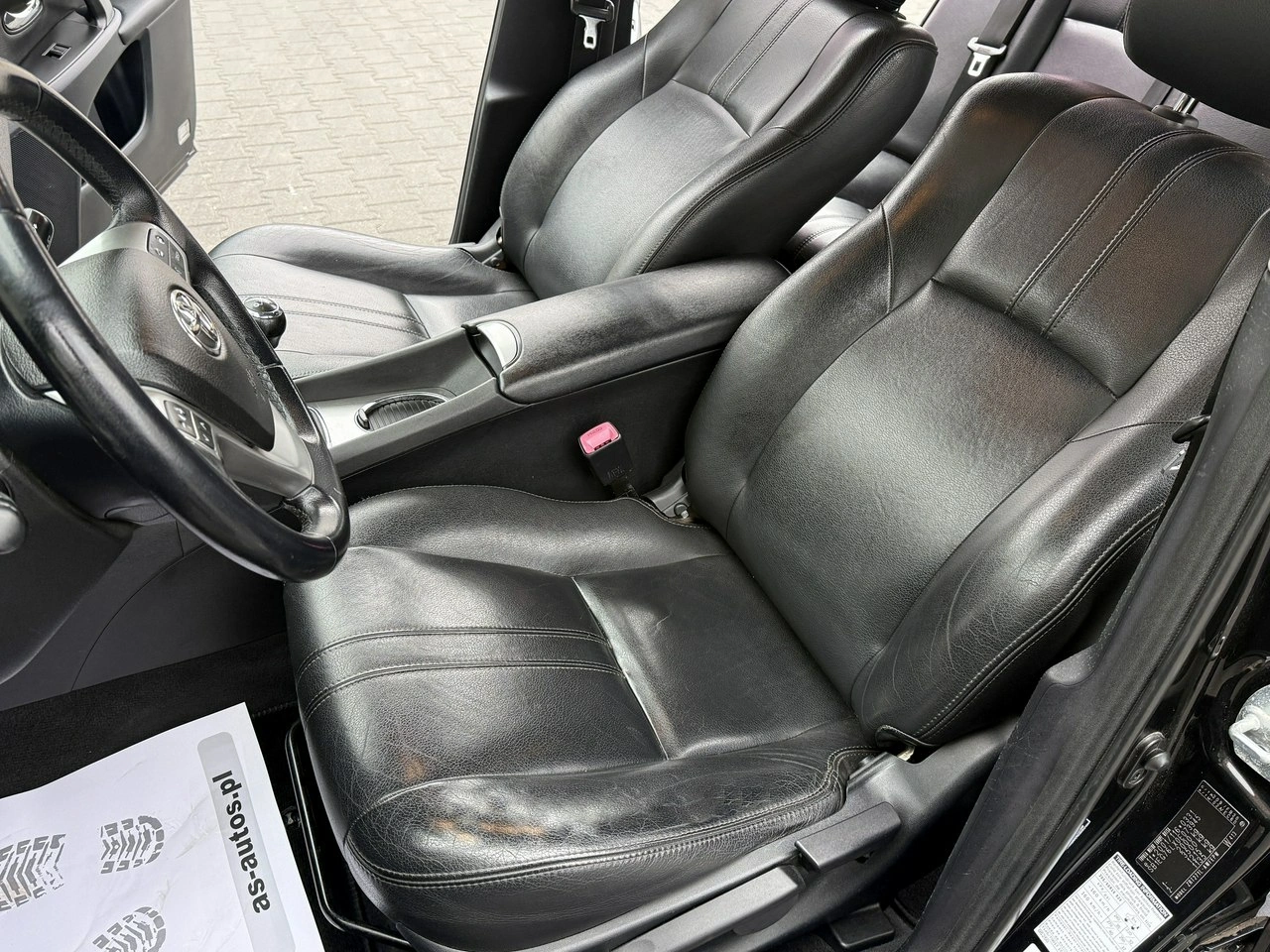Toyota Avensis - Zdjęcie 11