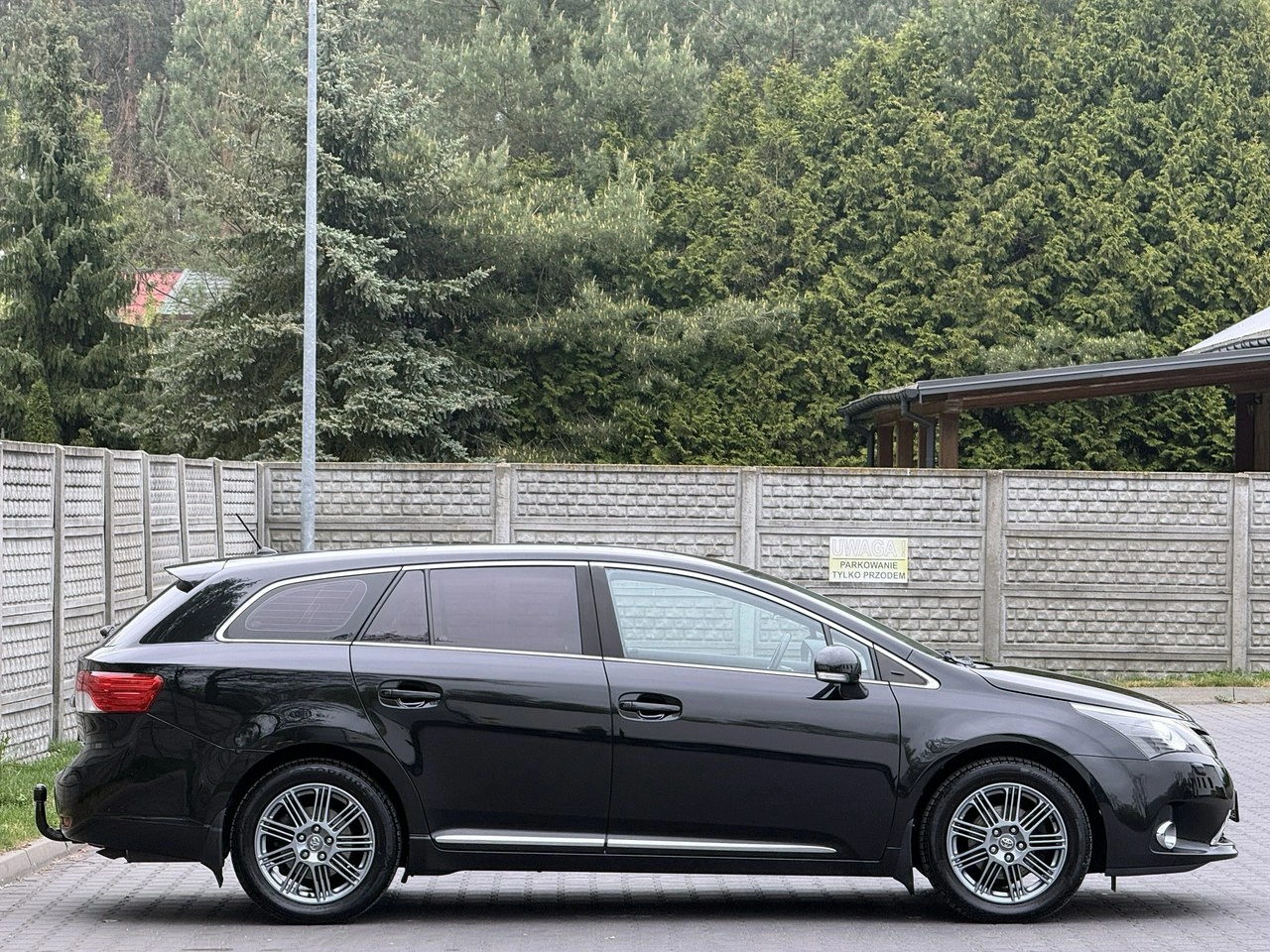 Toyota Avensis - Zdjęcie 29