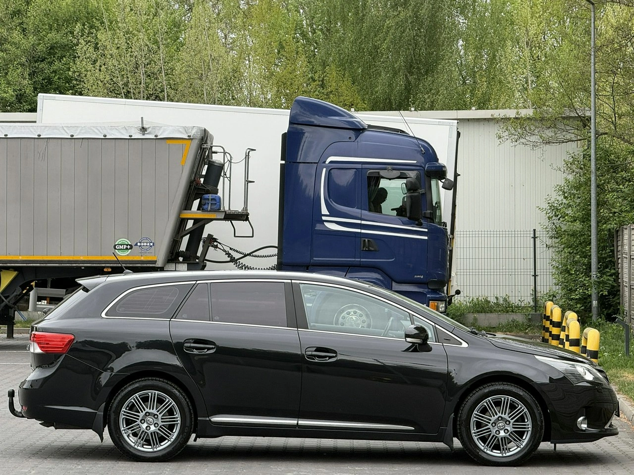 Toyota Avensis - Zdjęcie 40