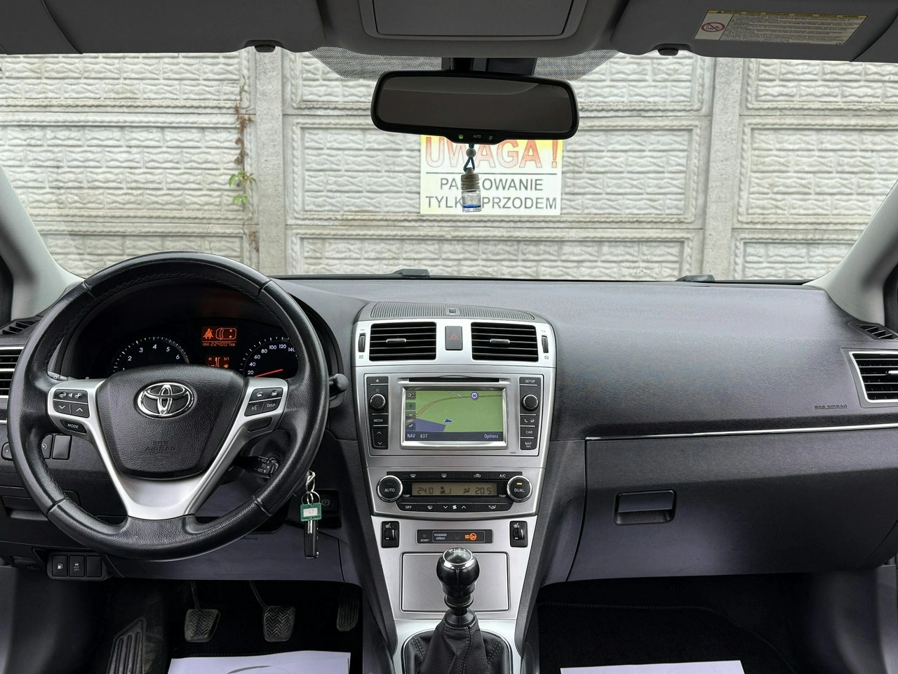Toyota Avensis - Zdjęcie 4
