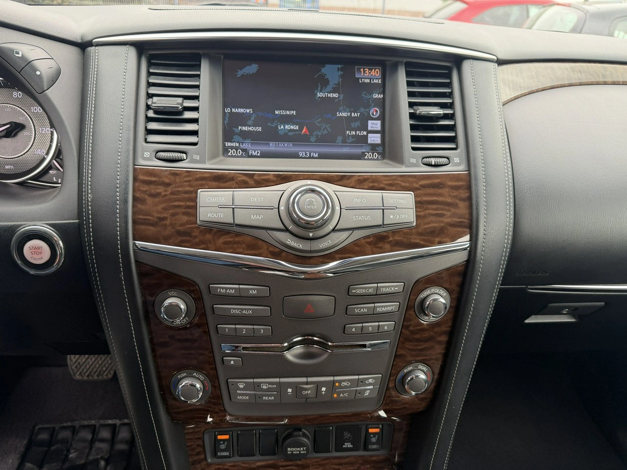 Nissan Armada - Zdjęcie 20