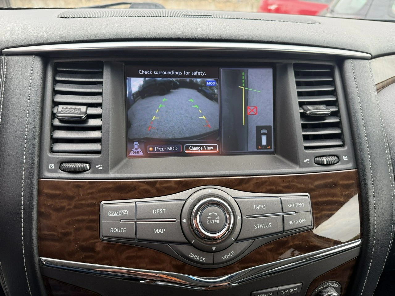 Nissan Armada - Zdjęcie 21