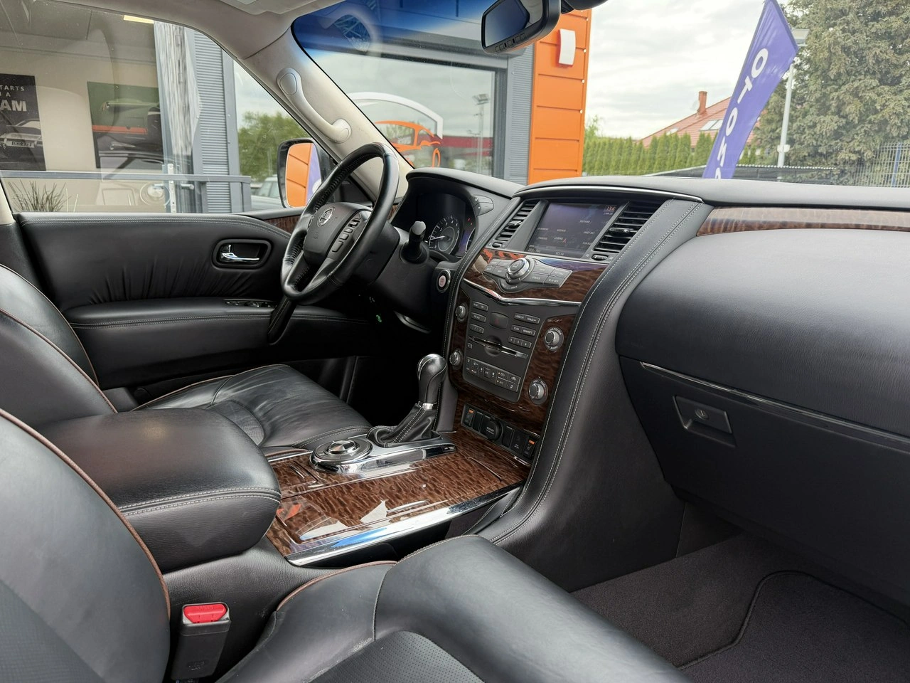 Nissan Armada - Zdjęcie 27