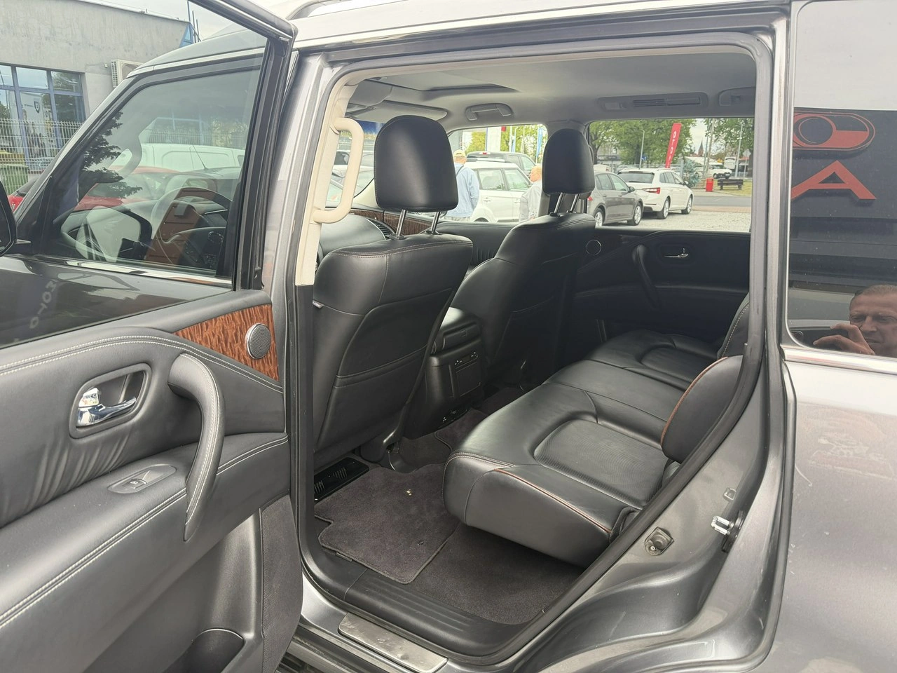 Nissan Armada - Zdjęcie 29