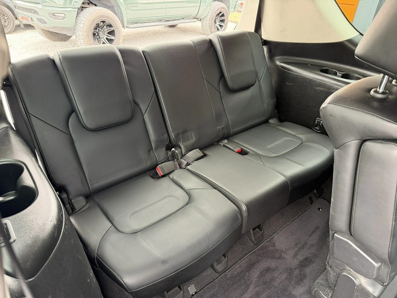 Nissan Armada - Zdjęcie 33