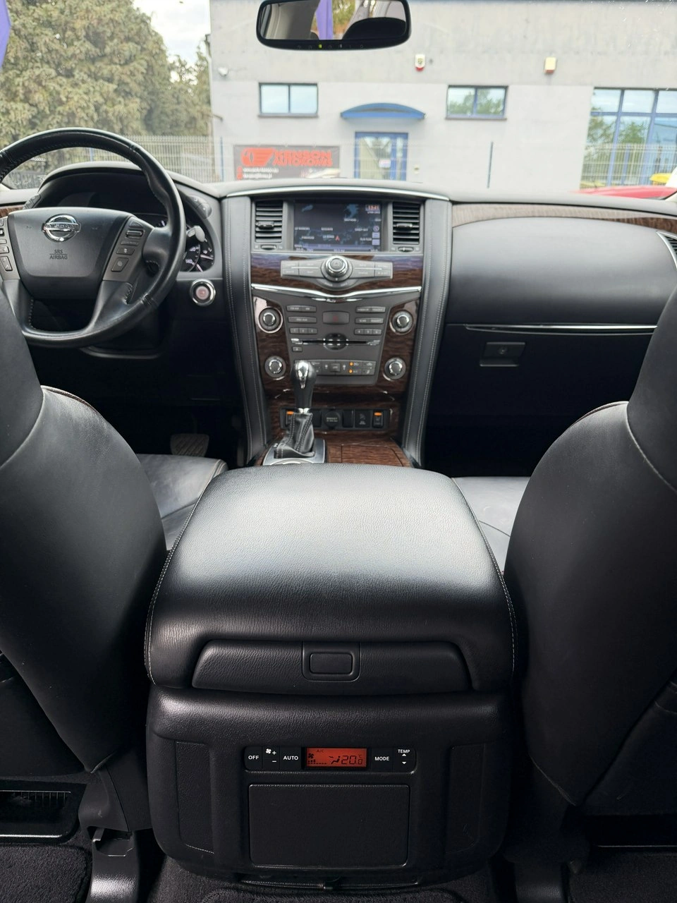 Nissan Armada - Zdjęcie 35