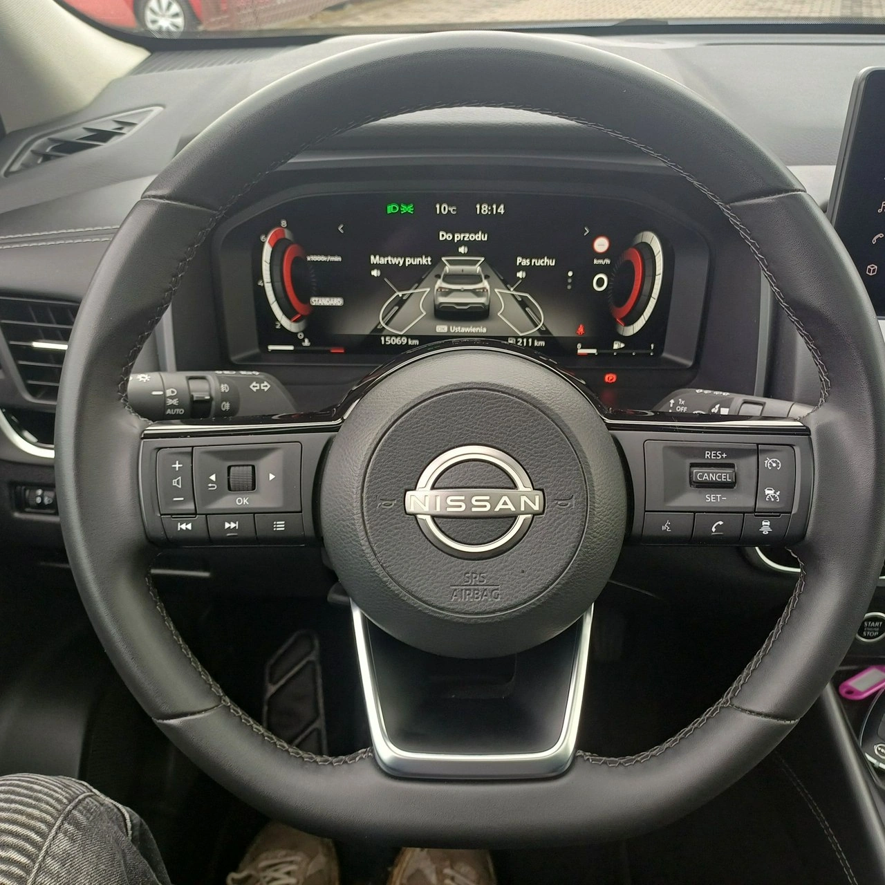 Nissan Qashqai - Zdjęcie 12