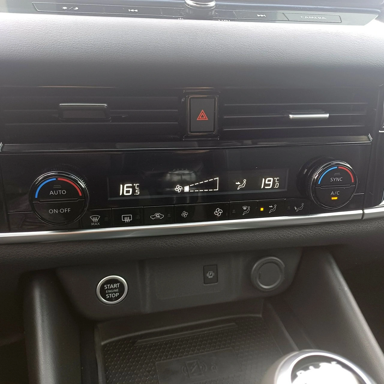 Nissan Qashqai - Zdjęcie 16