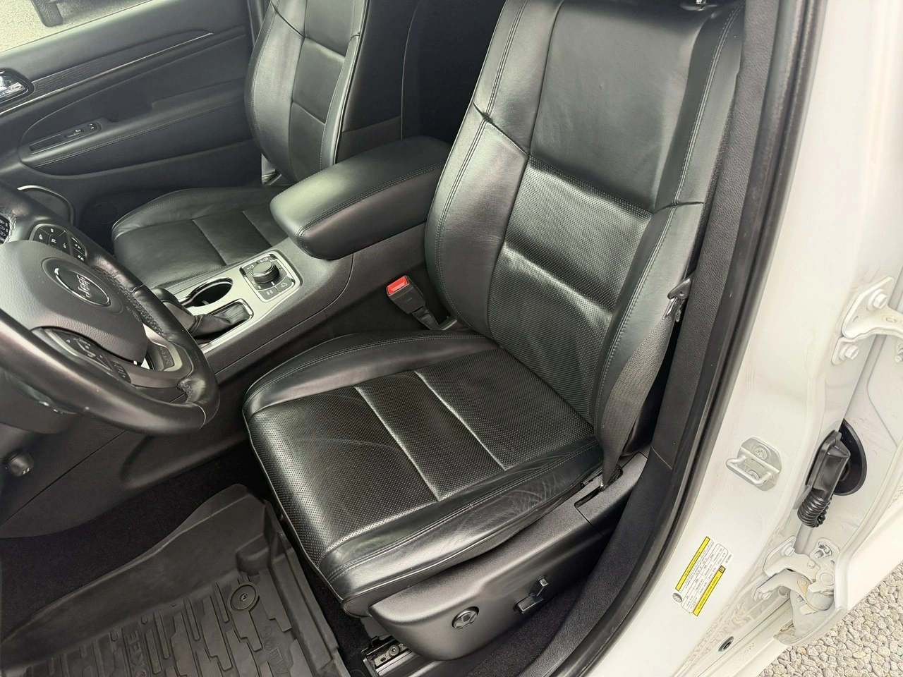 Jeep Grand Cherokee - Zdjęcie 11