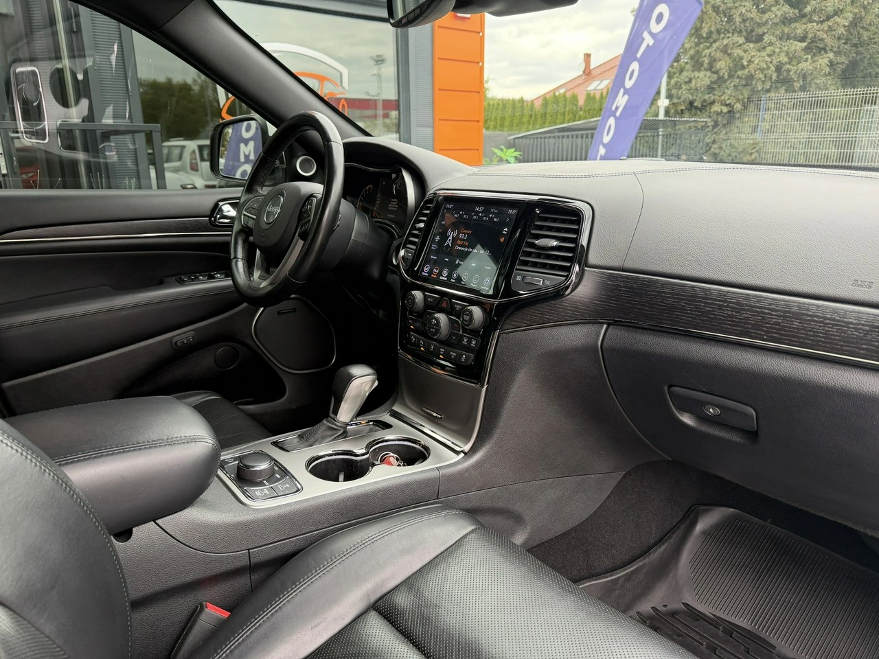 Jeep Grand Cherokee - Zdjęcie 26