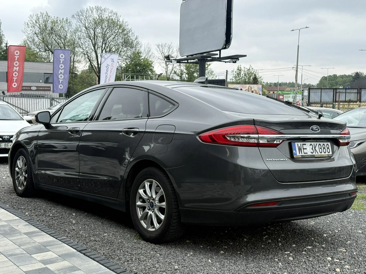 Ford Mondeo - Zdjęcie 2