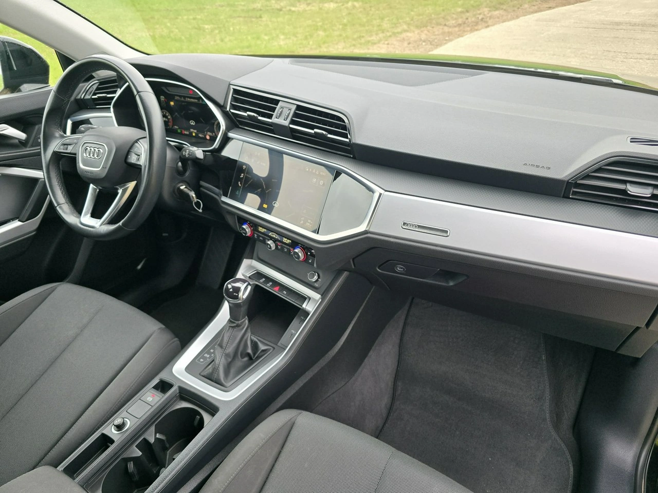Audi Q3 - Zdjęcie 11