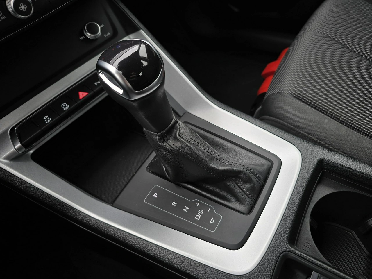 Audi Q3 - Zdjęcie 24