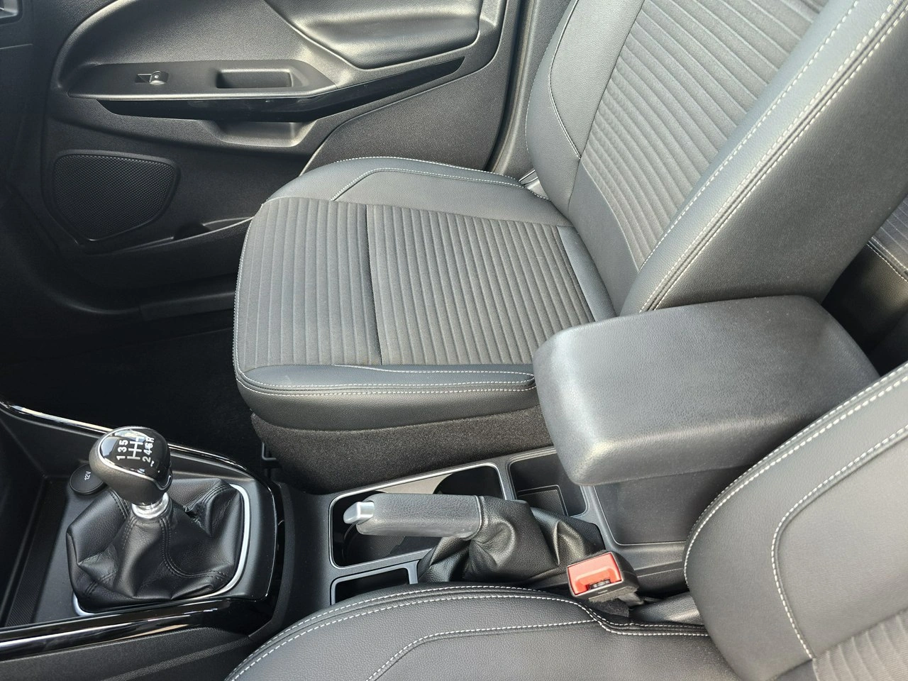 Ford EcoSport - Zdjęcie 17