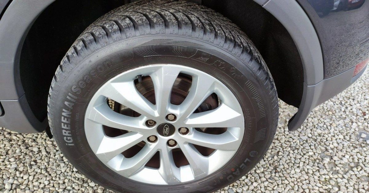 Ford Kuga - Zdjęcie 18