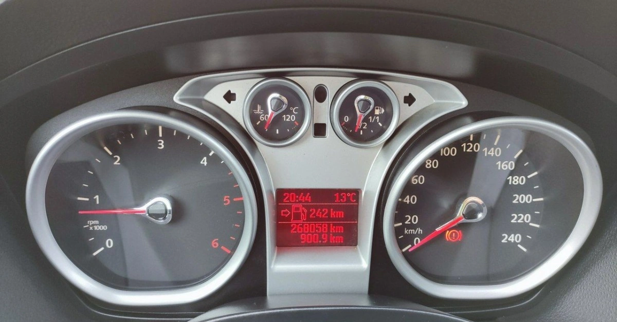 Ford Kuga - Zdjęcie 34