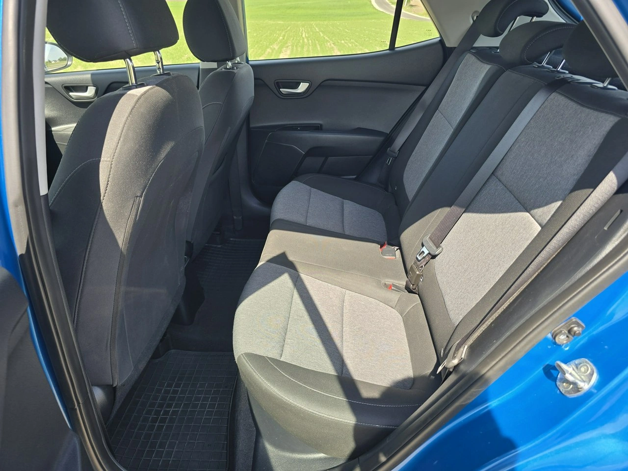 Kia Stonic - Zdjęcie 11