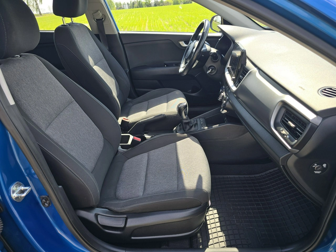 Kia Stonic - Zdjęcie 12
