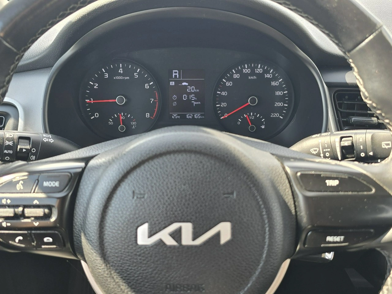 Kia Stonic - Zdjęcie 16