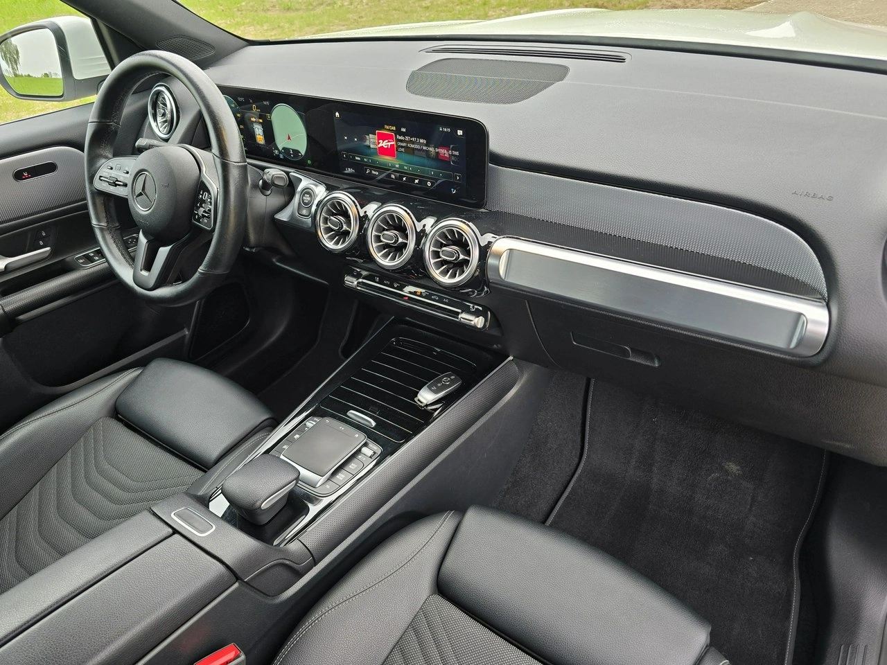 Mercedes GLB - Zdjęcie 15