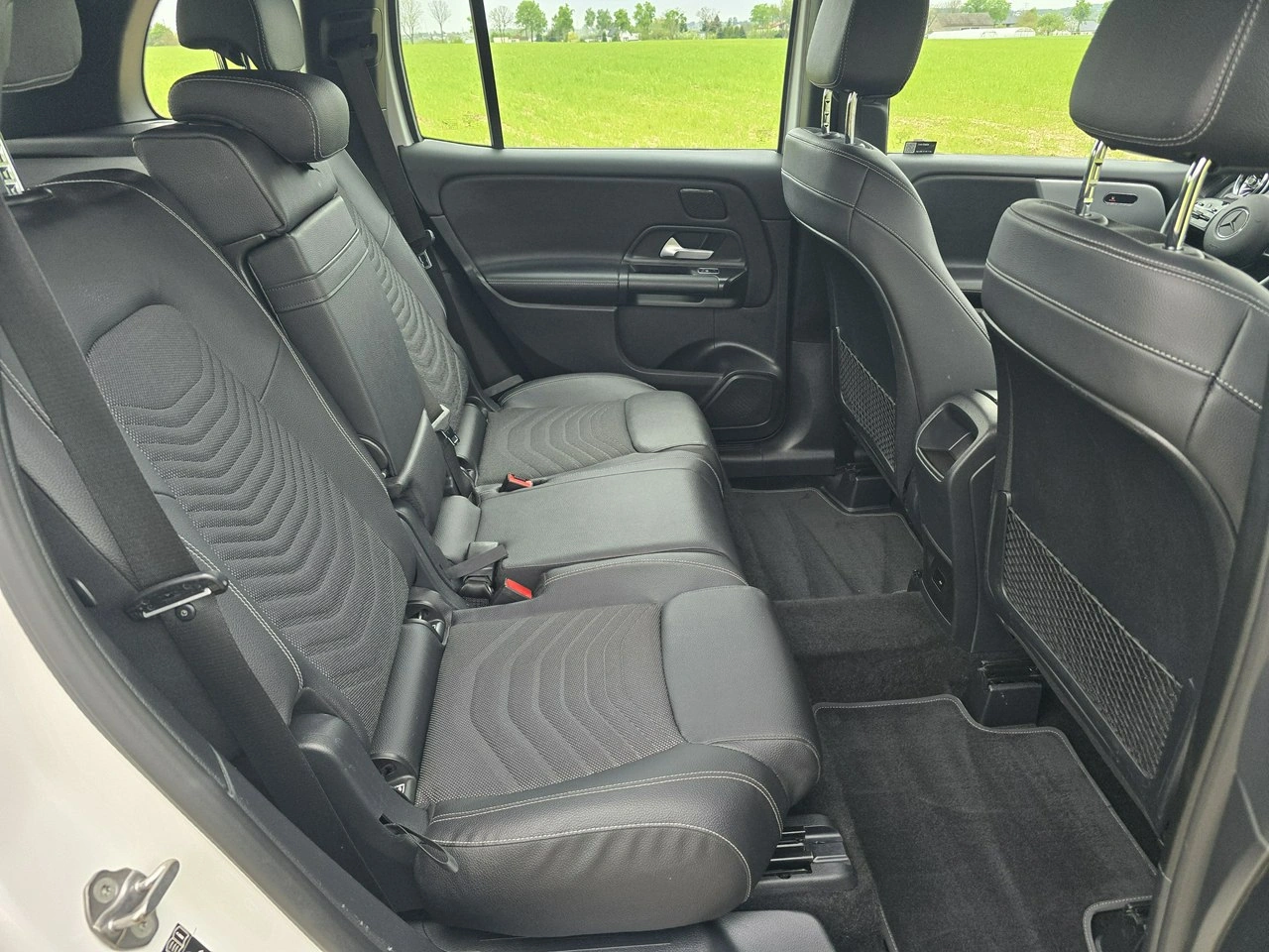Mercedes GLB - Zdjęcie 16