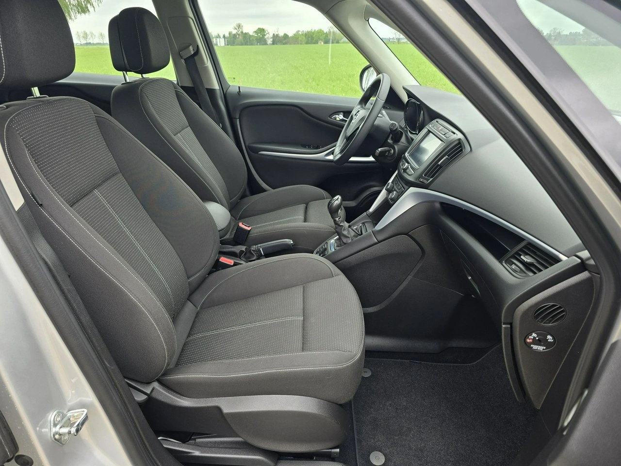Opel Zafira - Zdjęcie 13