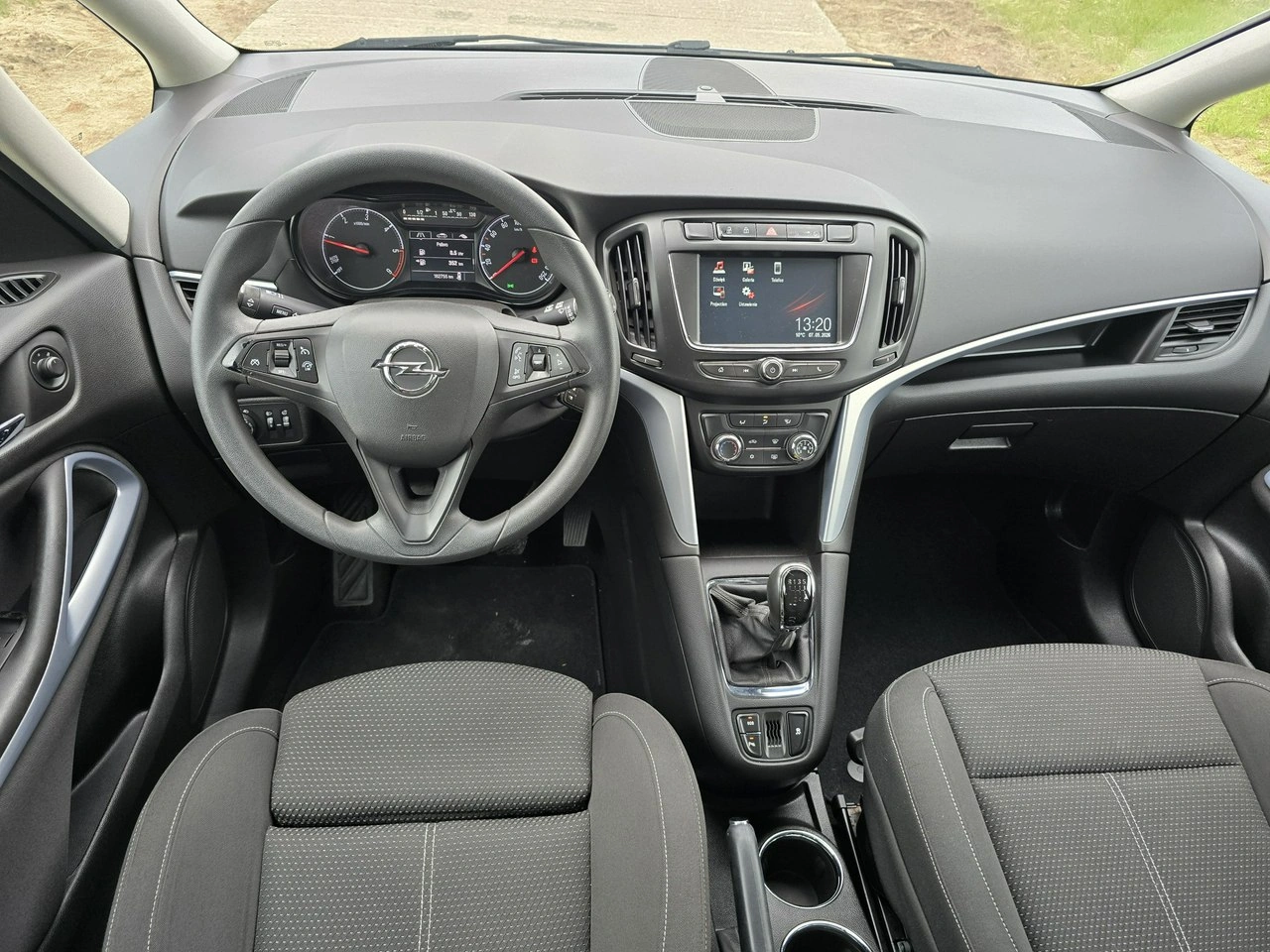Opel Zafira - Zdjęcie 8