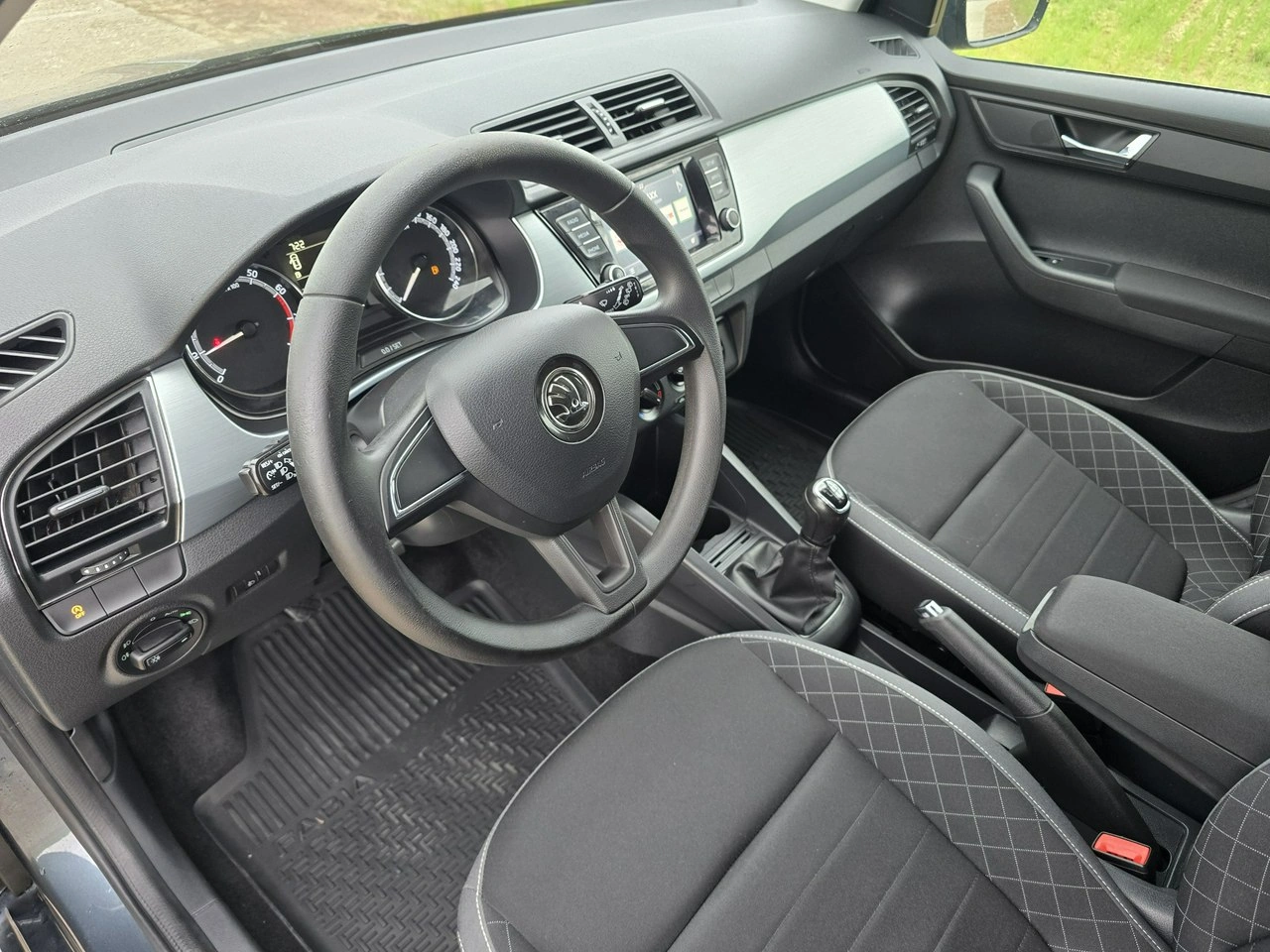 Skoda Fabia - Zdjęcie 9