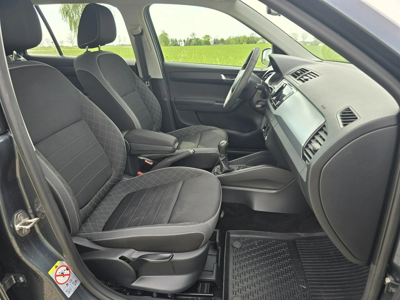 Skoda Fabia - Zdjęcie 9