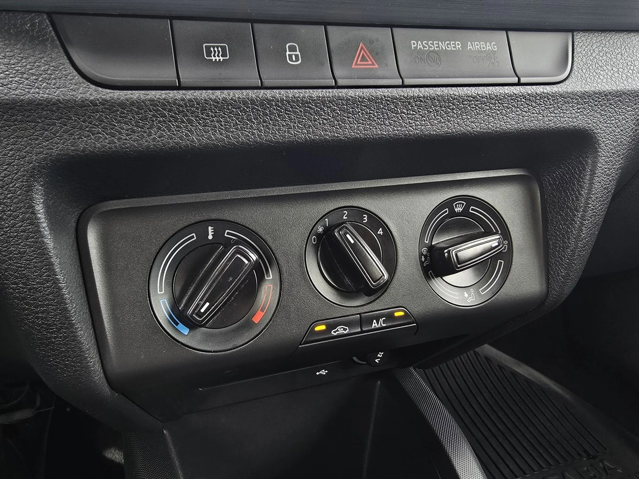 Skoda Fabia - Zdjęcie 15