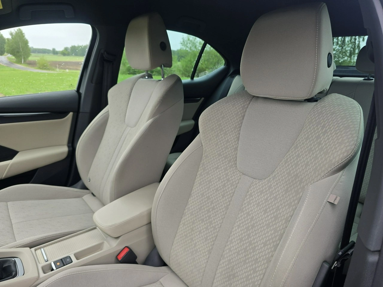 Skoda Octavia - Zdjęcie 10