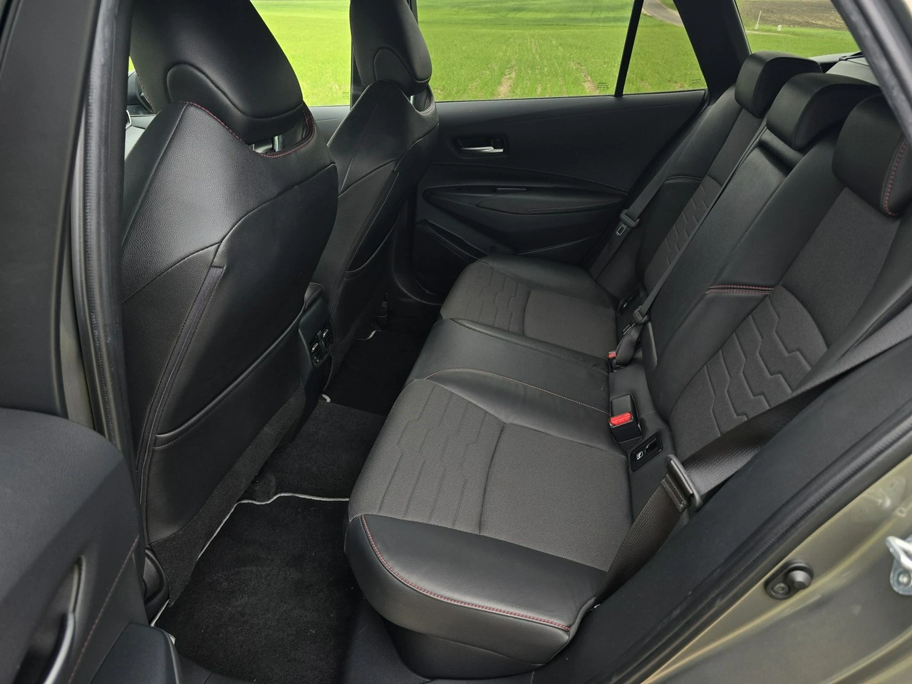 Toyota Corolla - Zdjęcie 14