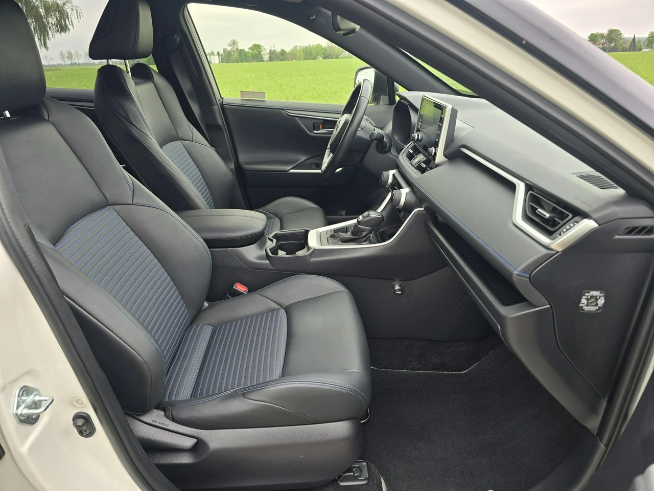 Toyota RAV-4 - Zdjęcie 15