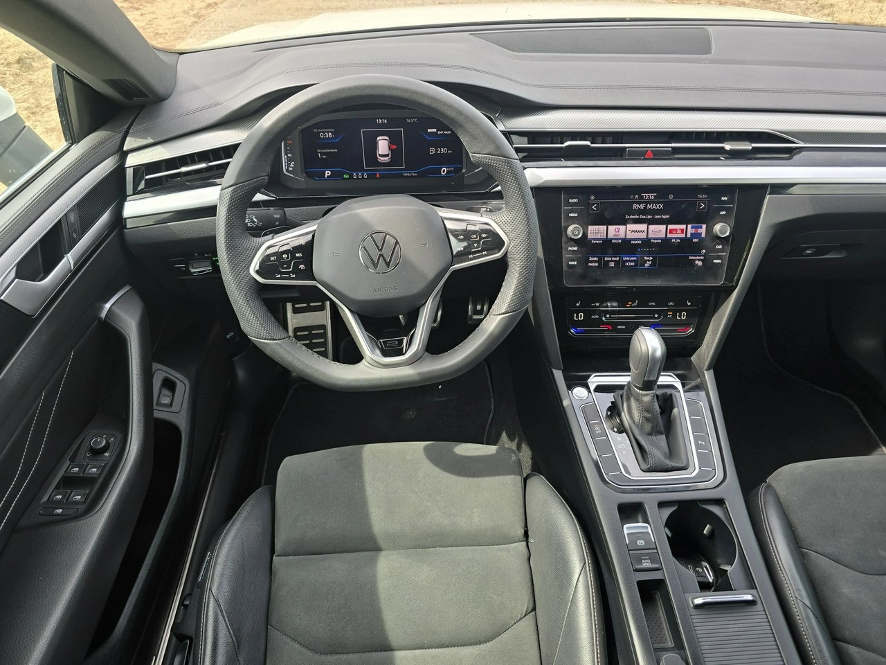 Volkswagen Arteon - Zdjęcie 11
