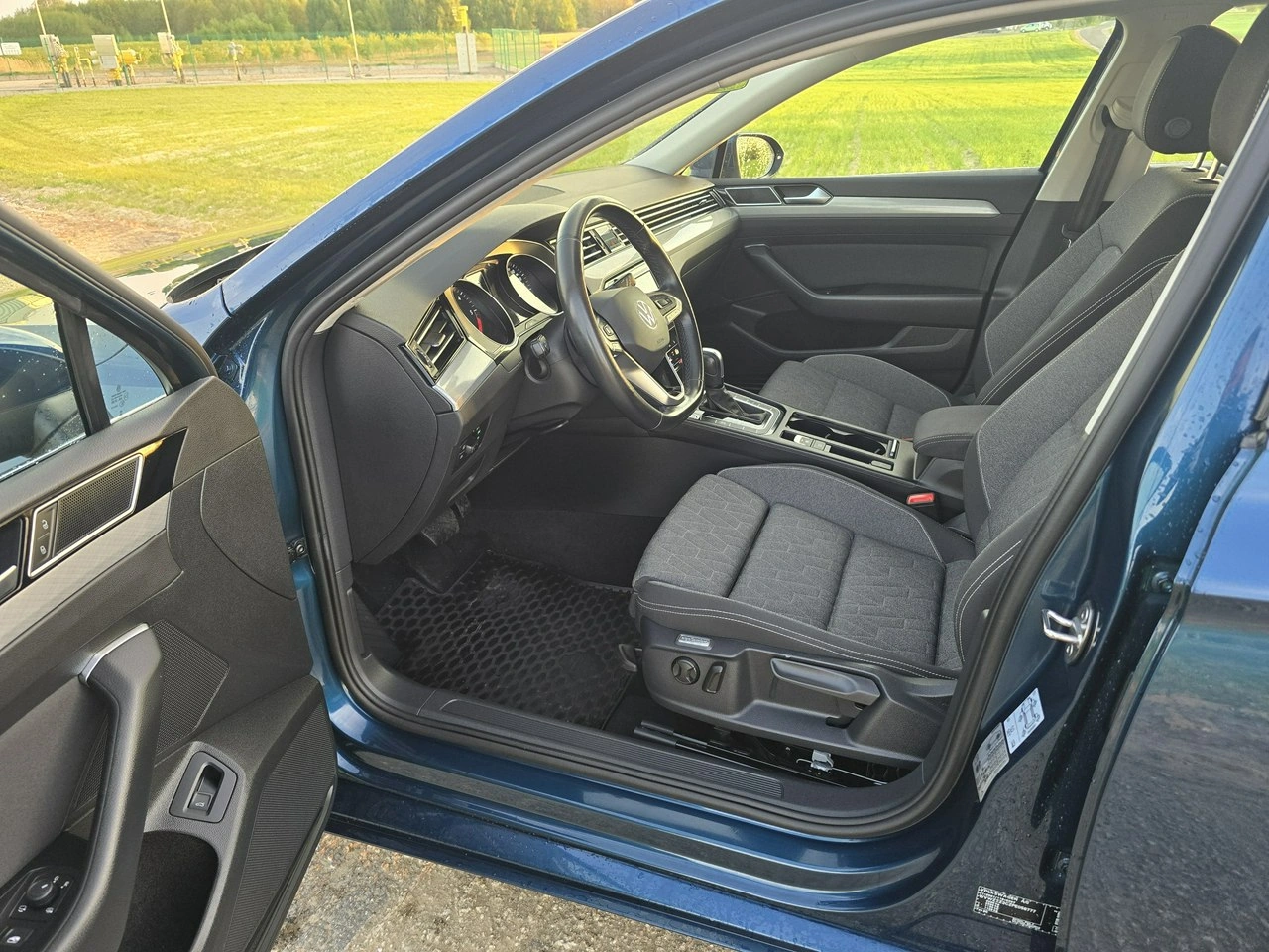 Volkswagen Passat - Zdjęcie 9