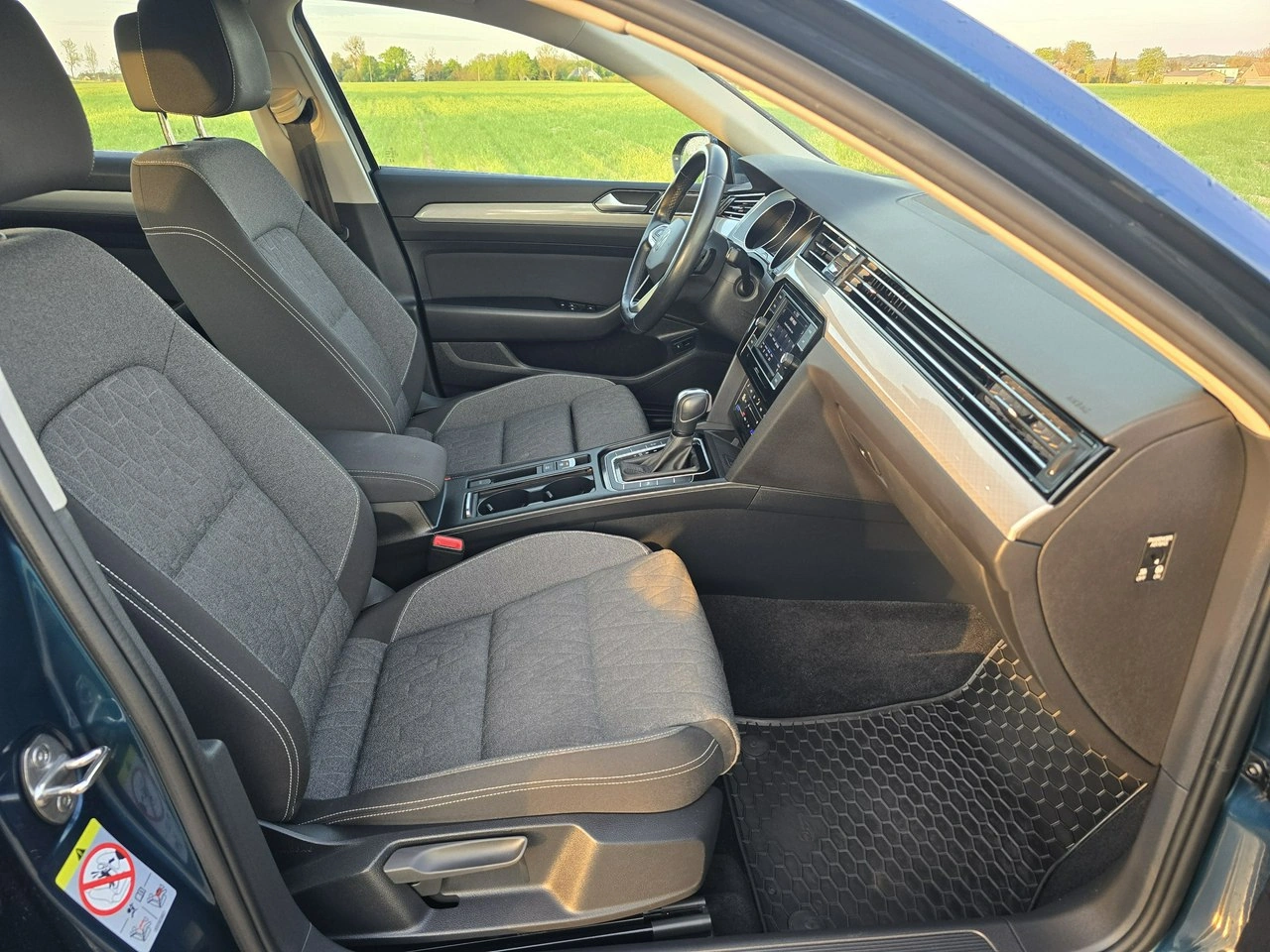 Volkswagen Passat - Zdjęcie 14