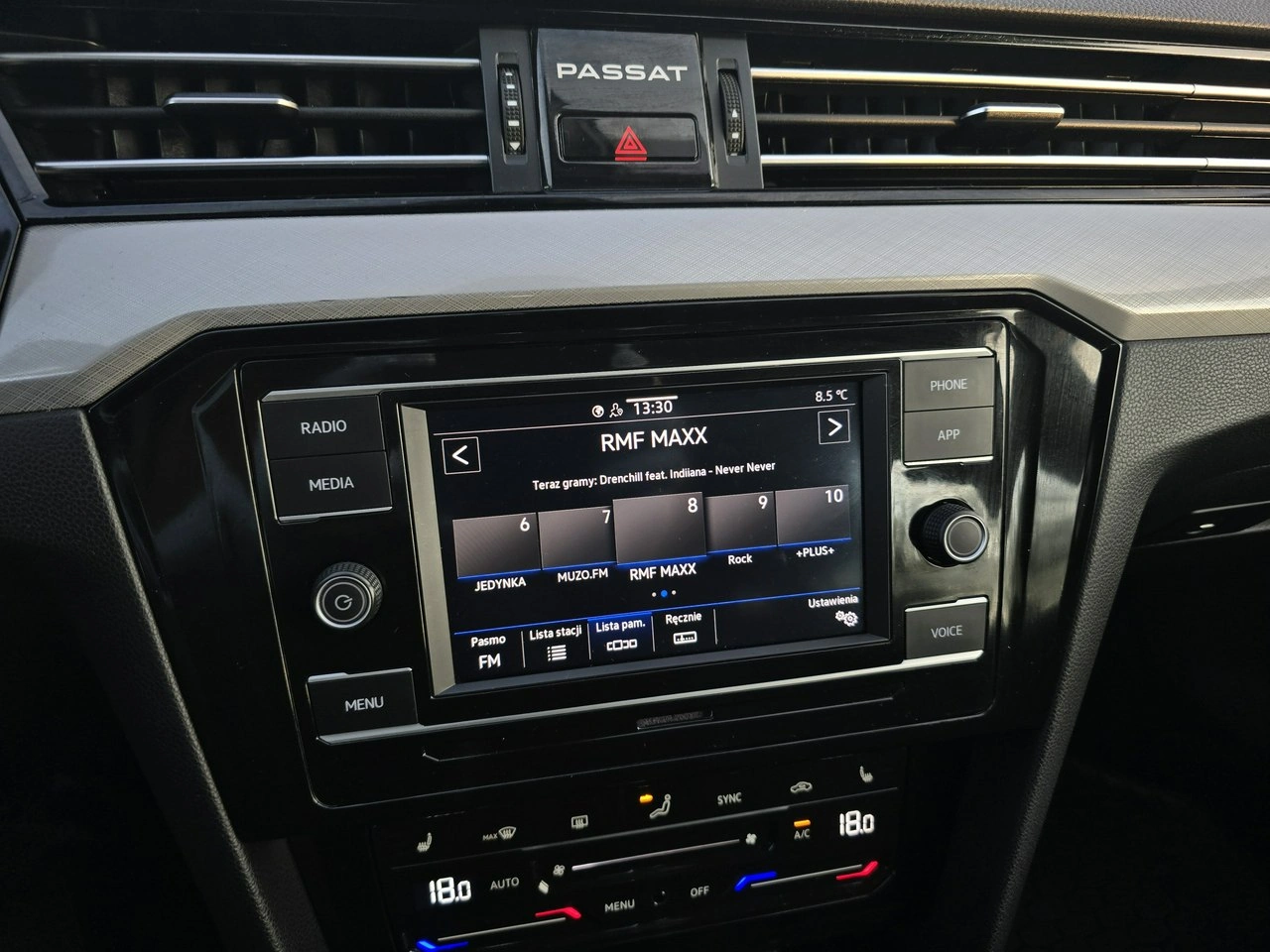 Volkswagen Passat - Zdjęcie 20
