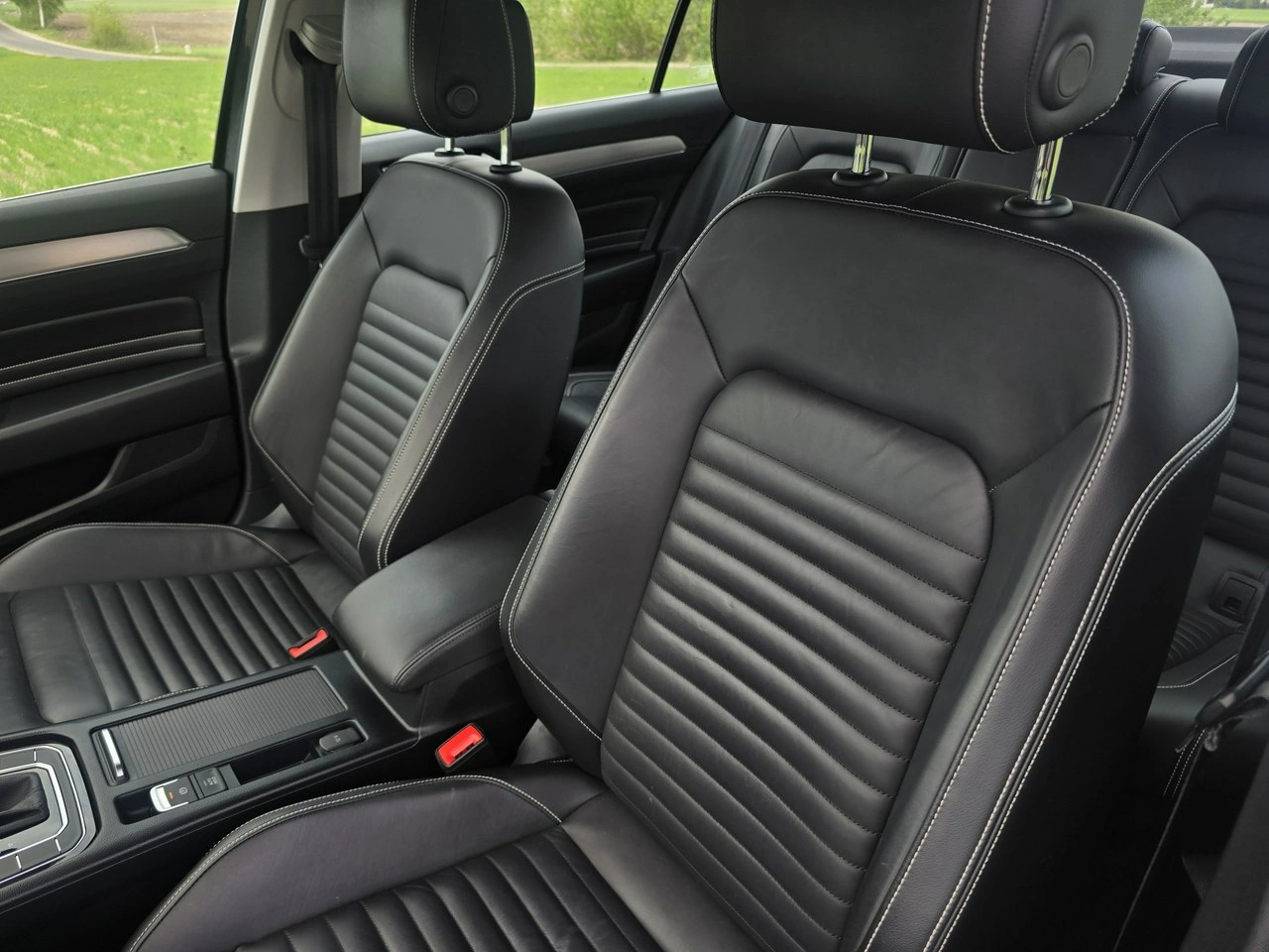 Volkswagen Passat - Zdjęcie 13