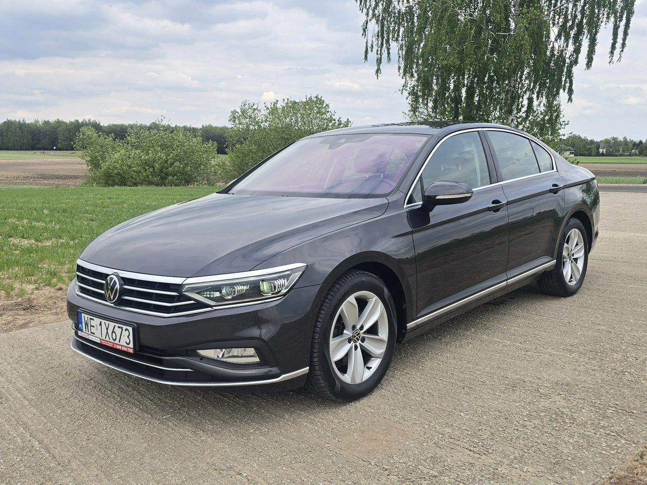 Volkswagen Passat - Główne zdjęcie